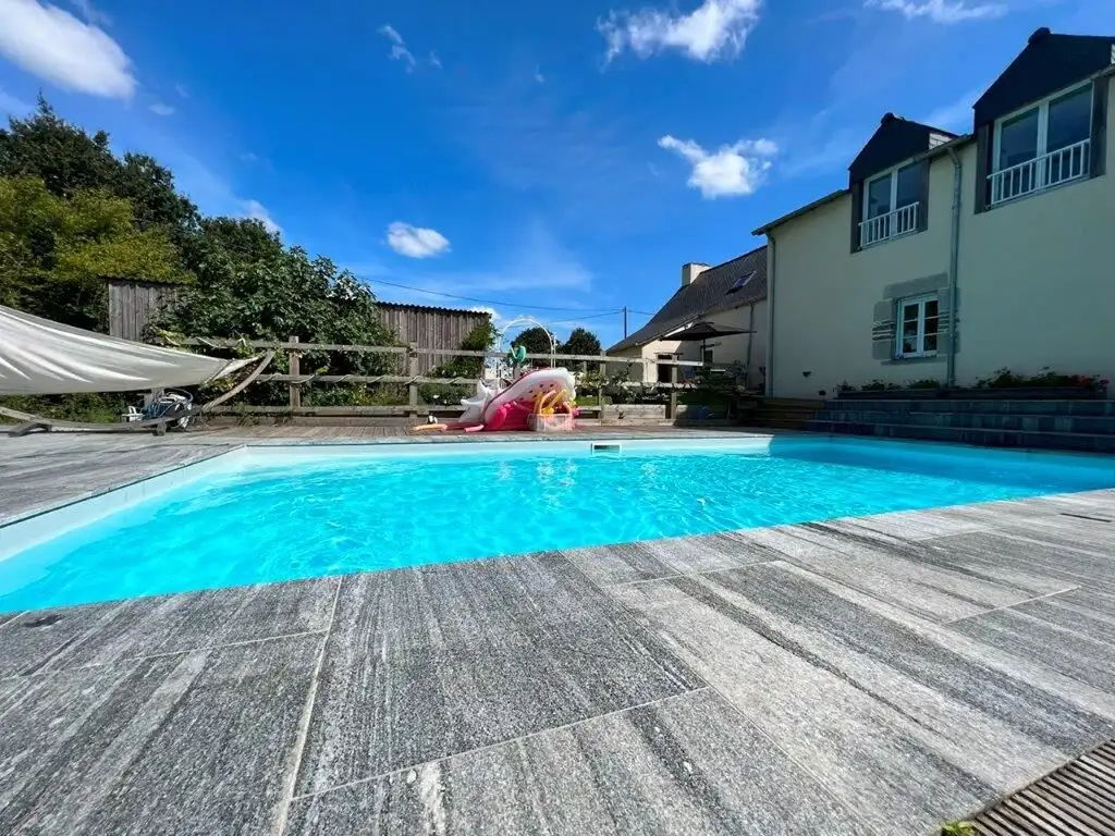 Charming Brittany Longère with Pool and Gites Beautiful longère house with swimming pool and five potential gites in Brittany, ideal for holiday r.
