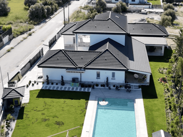 Spacious 4-bedroom villa with private pool in Kyrenia North, perfect for luxury living and investmen.