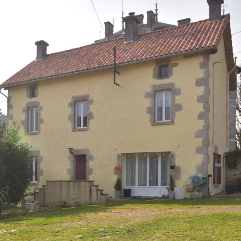 Elegant 4-bedroom house for sale in Dompiere Les Eglises, Haute Vienne, featuring classic architectu.