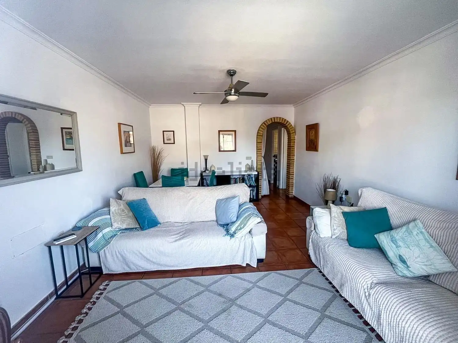 Bright and spacious 3-bedroom apartment in Algorfa with stylish living area and comfortable furnishi.