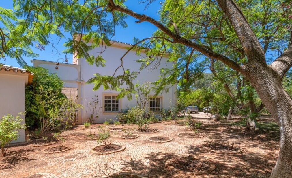 Elegant country estate with lush trees and spacious outdoor area in Algoz Algarve.