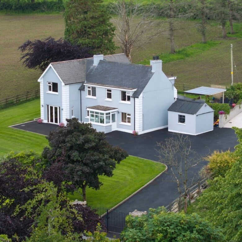 Spacious 6-bedroom house with lush gardens in Cosbystown, Enniskillen, County Fermanagh.
