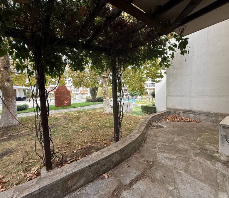 Cozy outdoor patio of a 1-bedroom furnished apartment near Vineyards SPA Resort, 2 km from the sea.