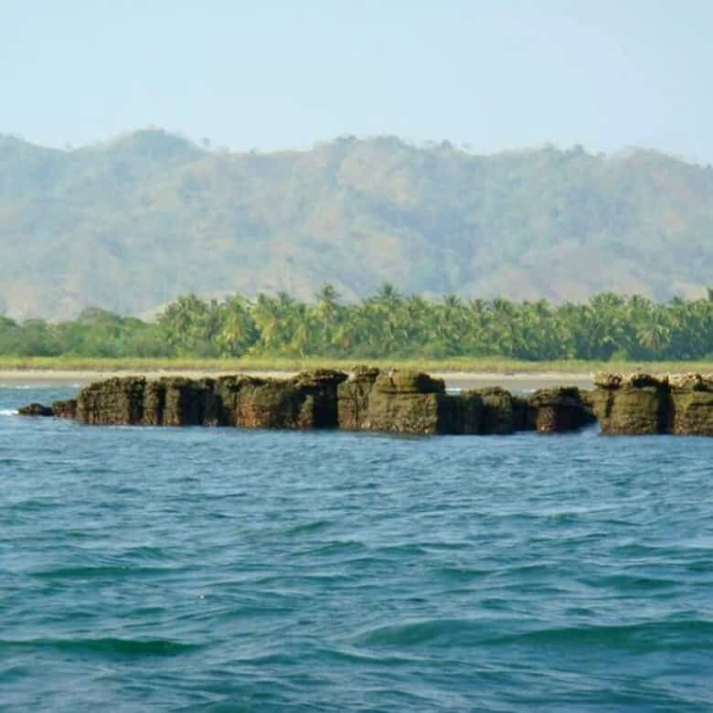 Friendly riverfront property ideal for tourism development near Playa Venao, Panama.