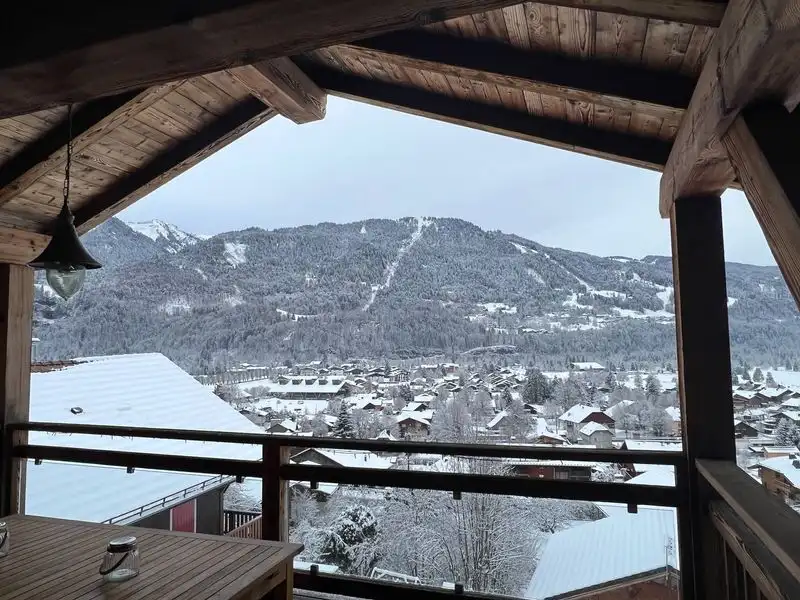 Chalet with stunning mountain views in Samoens, perfect for luxury living and winter holidays.