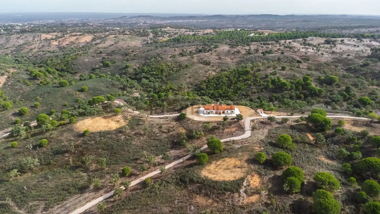 Elegant 5-bedroom estate with scenic views in Grandola Lisboa, perfect for luxury living and investm.