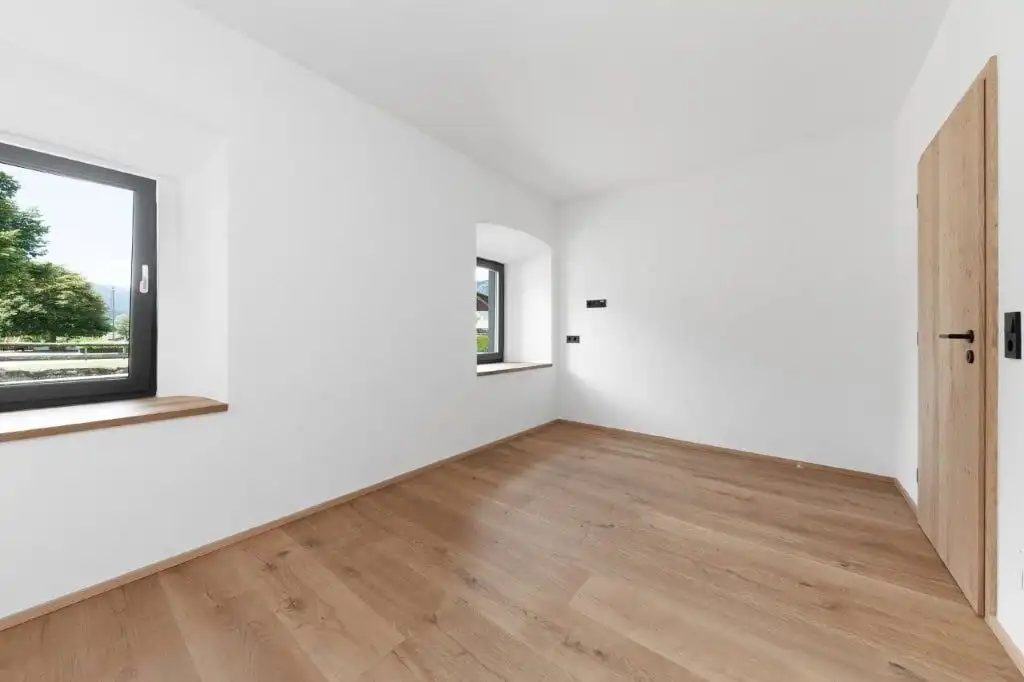Pool view of a luxury 1-bedroom apartment in Courtyard Platinum Bogaz Iskele North.