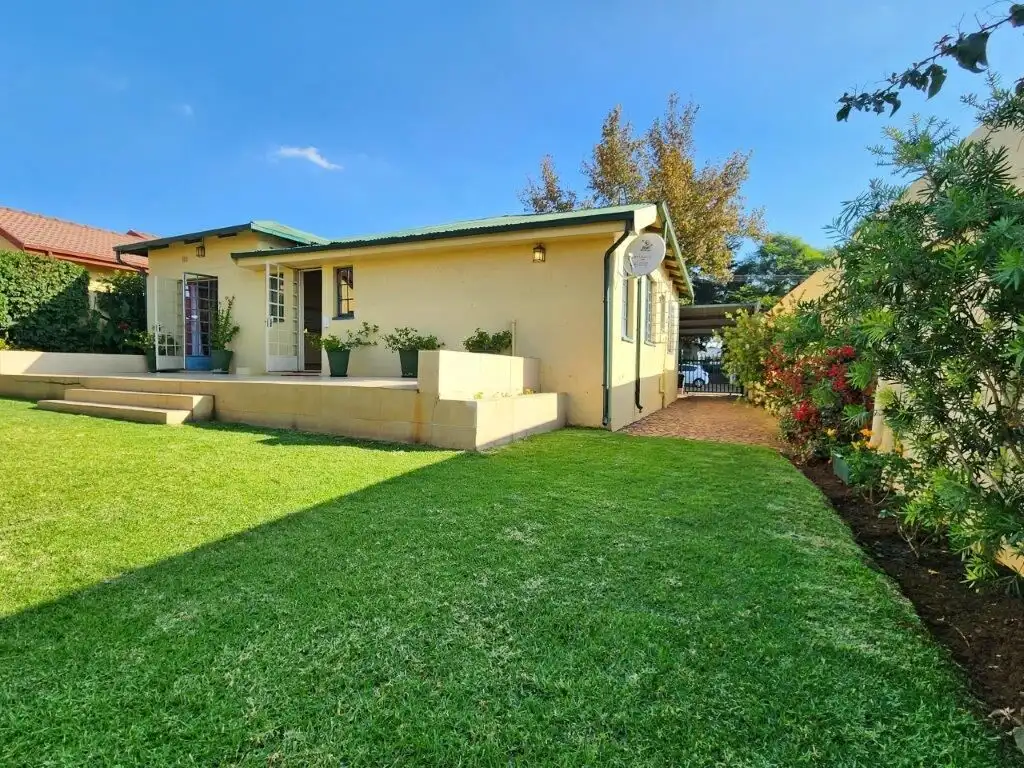 Beautiful 4-bedroom house with spacious yard in Albertville, Johannesburg South. Perfect family home.