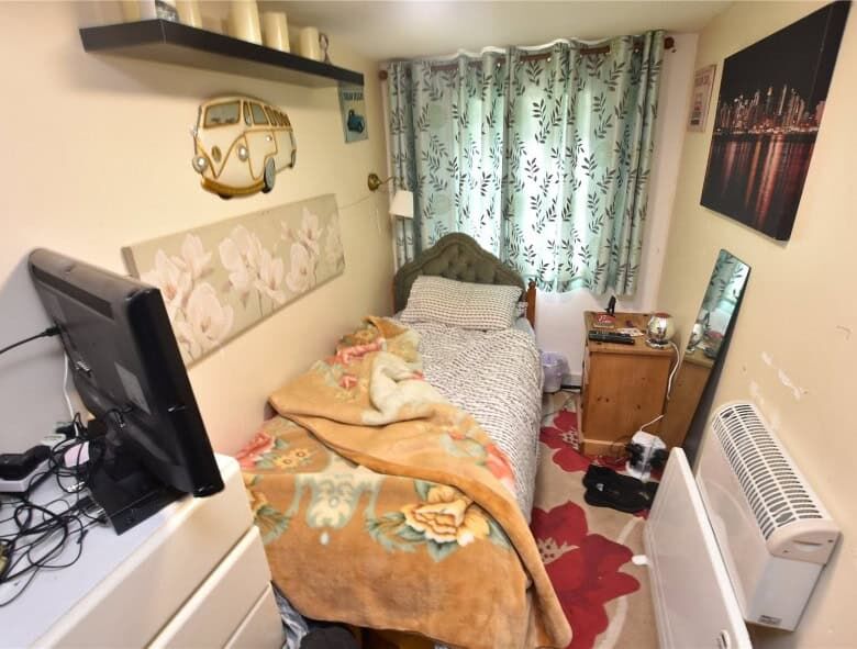 Affordable Leeds flats with tenants, ideal for investors seeking rental income. Fully occupied prope.