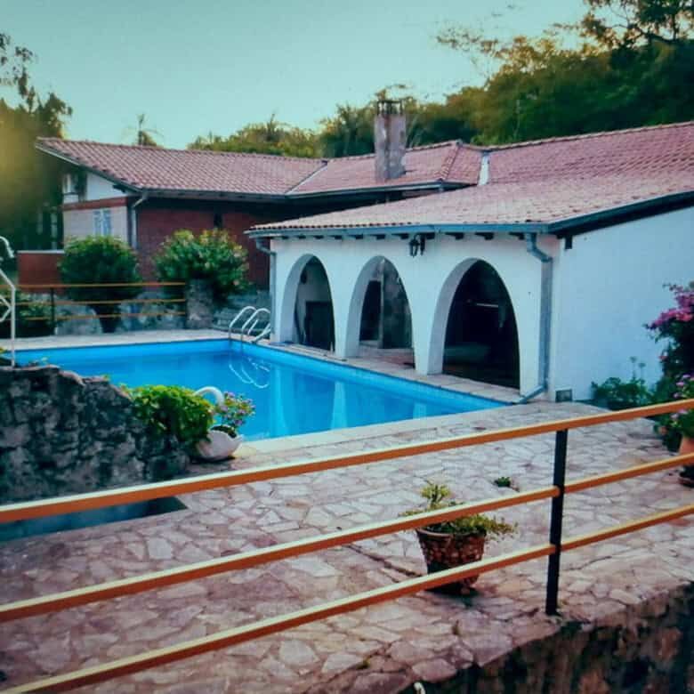 Beautiful property featuring two houses and a swimming pool in Pirayu, Paraguay. Ideal for family li.