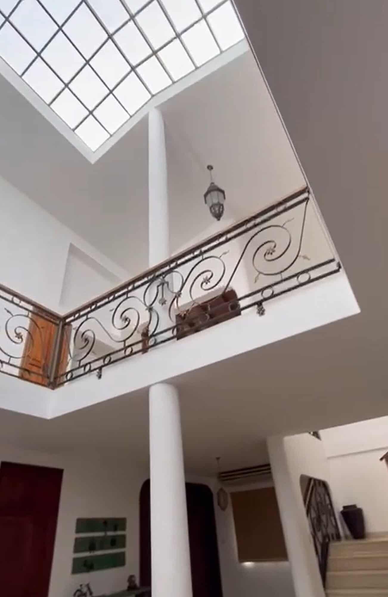 House with Pool and Balcony on Margarita Island Elegant house with balcony and pool area in Margarita Island, perfect for relaxing and enjoying trop.