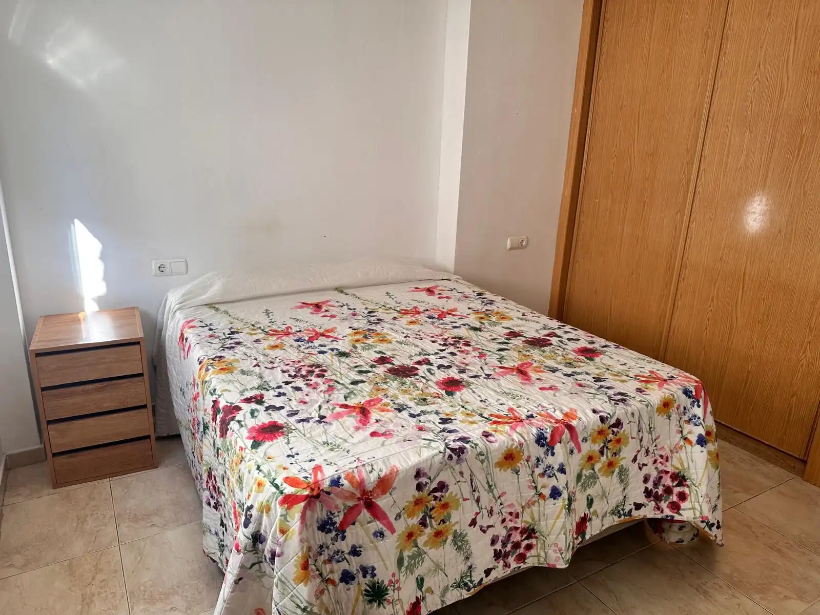 Comfortable apartment for 6-7 guests with modern amenities. Perfect for family vacations or group st.