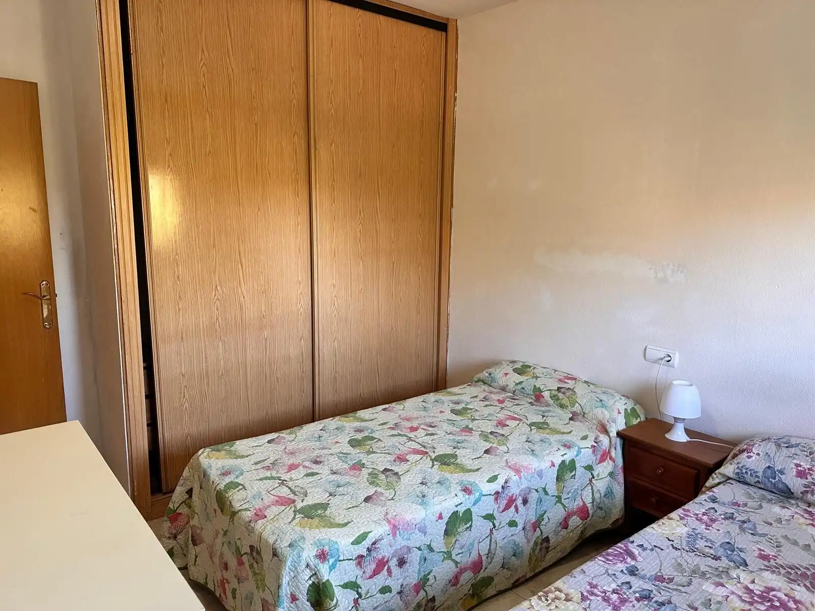 Comfortable apartment for 6/7 guests with two bedrooms and modern amenities. Perfect for family vaca.