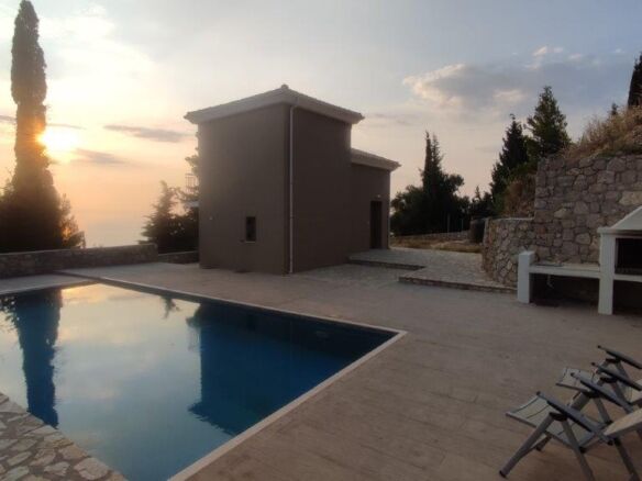 Elegant villa with private pool in Athani Lefkada for sale.