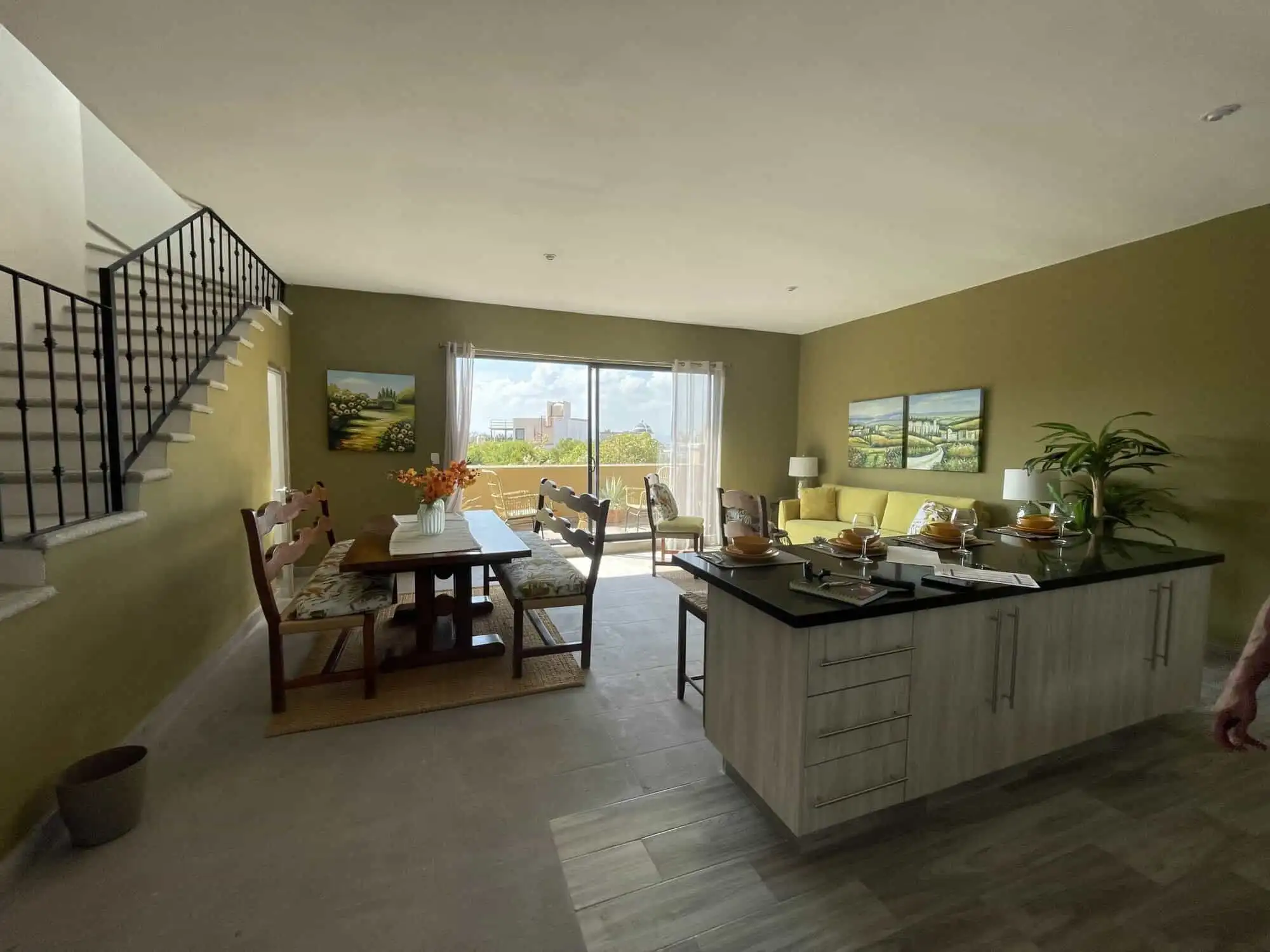 Spacious living area of a 4BR modern colonial house in La Serena SMA, Santo Domingo. Bright, airy, w.