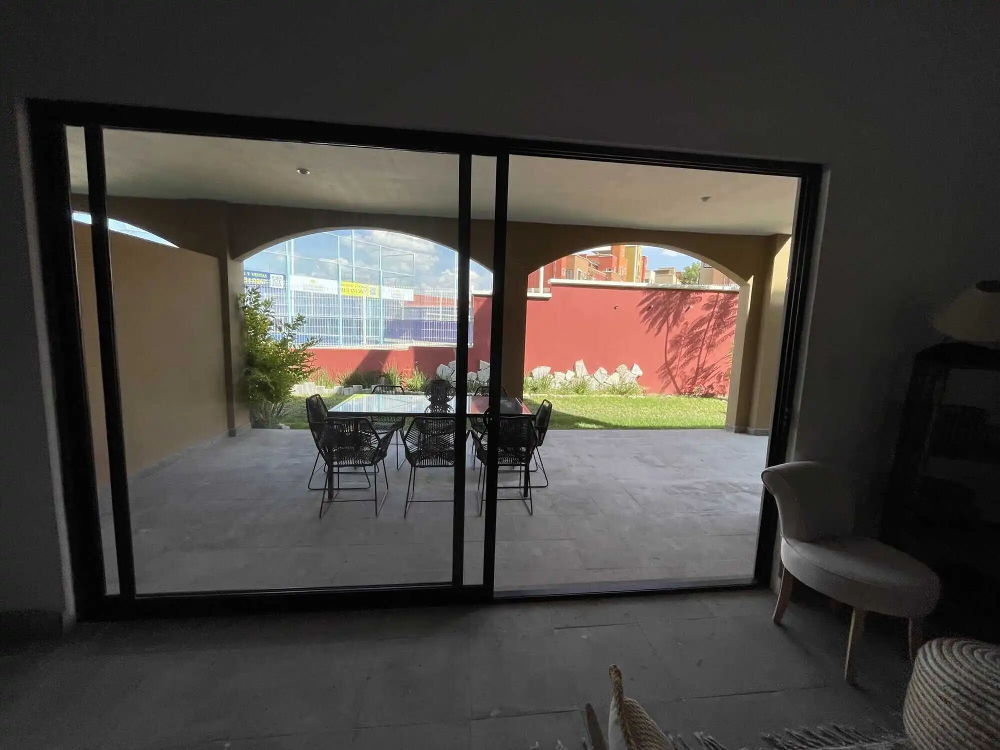 Modern colonial 3BR house with spacious outdoor patio in La Serena, San Miguel de Allende.