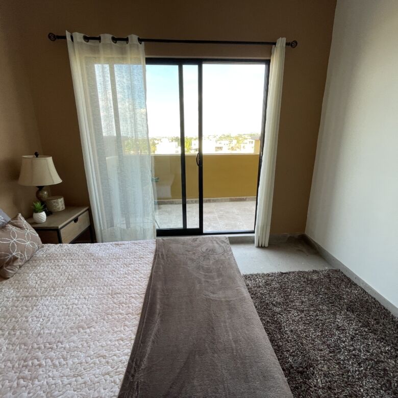 Bright 2-bedroom apartment with balcony in San Miguel de Allende.