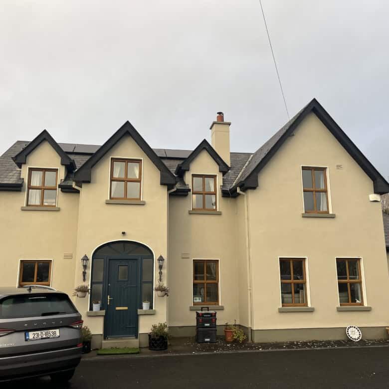 Spacious 8-bedroom estate for sale in Tooreen, Kilcolgan, Co Galway, featuring modern amenities and.