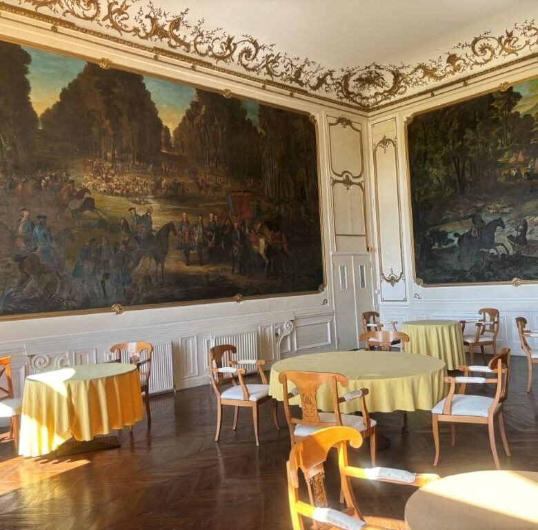 Elegant Château du Francport apartments in Choisy-au-Bac for sale.