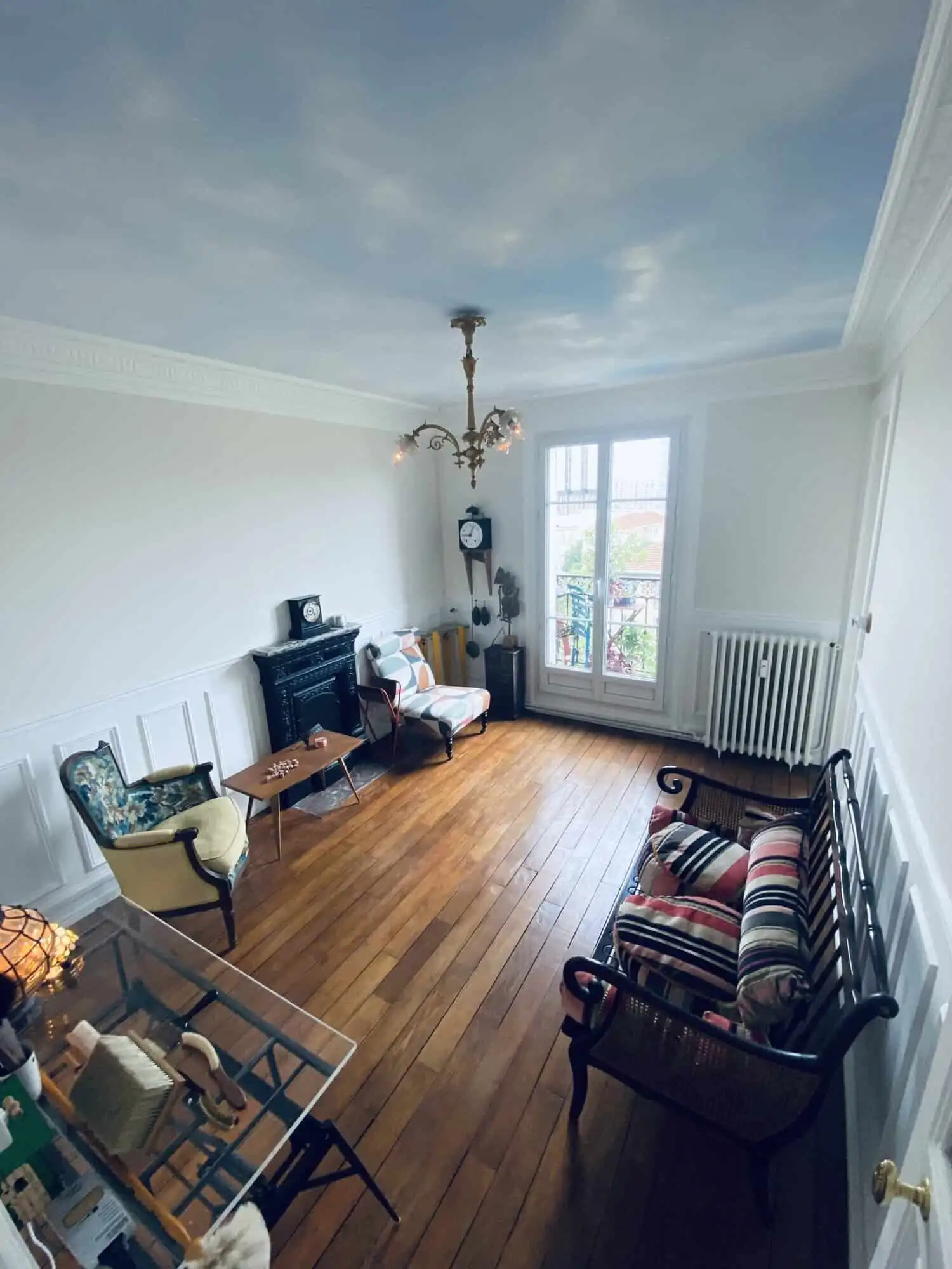 Luxury 1 Bed Apartment for Sale in Paris with elegant interior design.