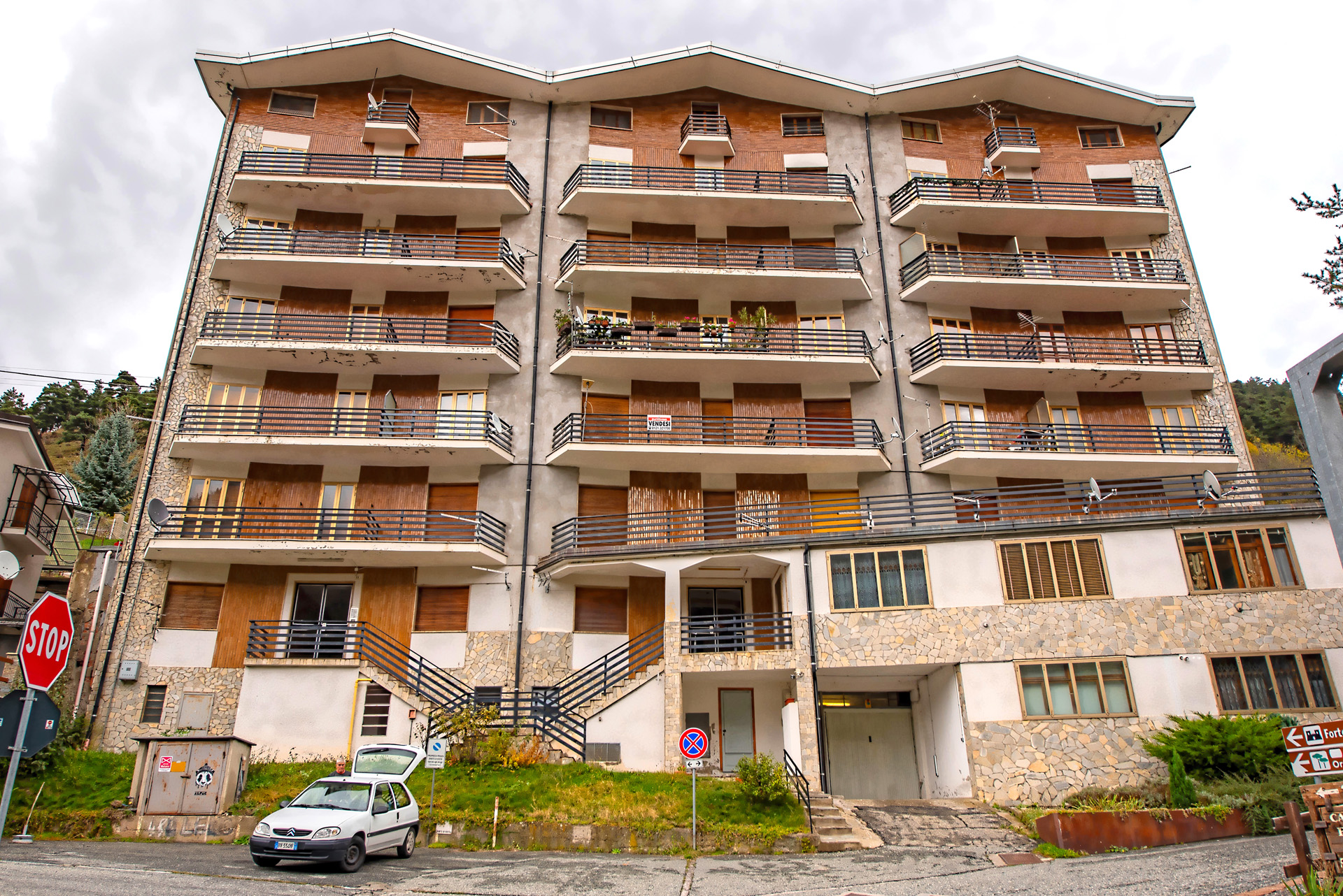 Rocca Degli Angeli 1