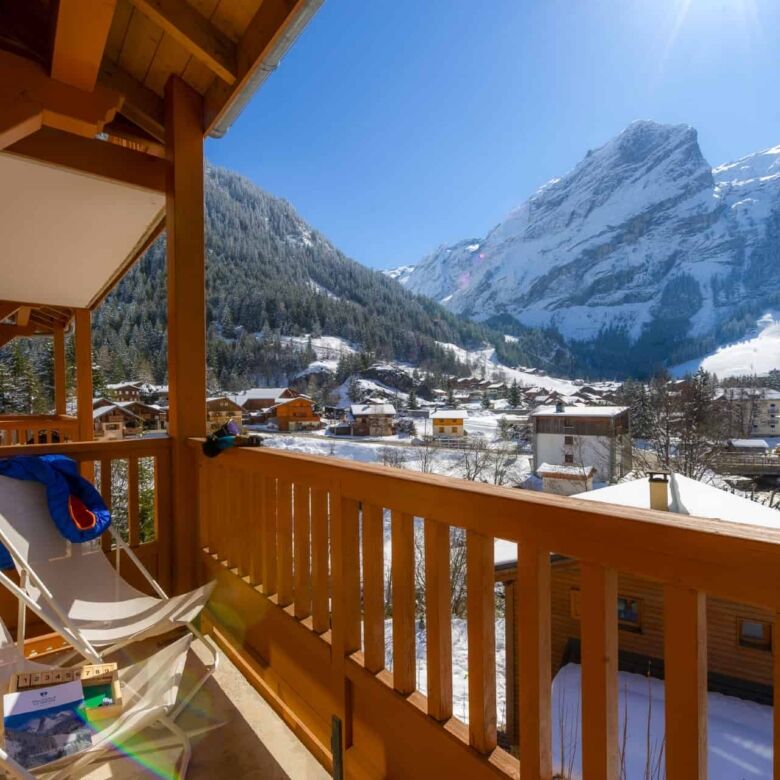 Beautiful mountain view from a 2-bedroom ski apartment in Le Blanchot, Haute Savoie. Perfect for win.