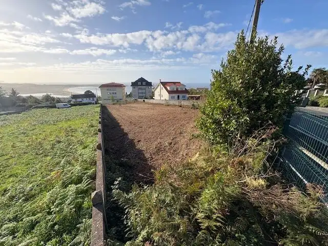 Excellent plot of land for sale in Valdovino, La Coruna, ideal for building your dream home or inves.