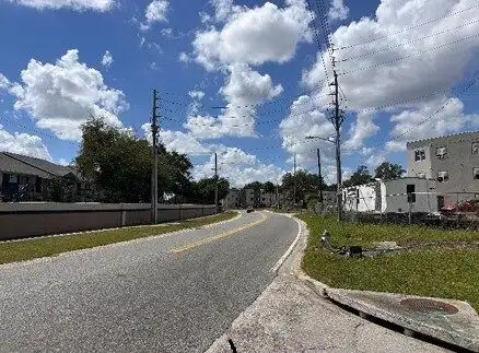 Land for sale in Orlando, Florida with development potential and scenic surroundings.