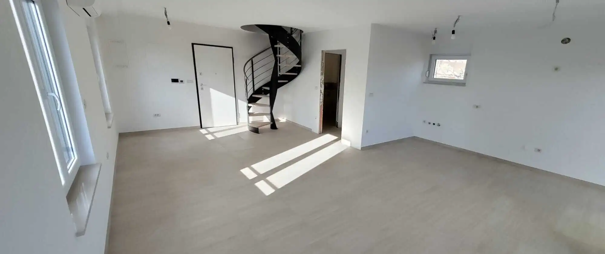 Modern duplex interior in Kvarner, near Rijeka Bright, spacious duplex interior with large windows and modern design in Kvarner, near Rijeka.