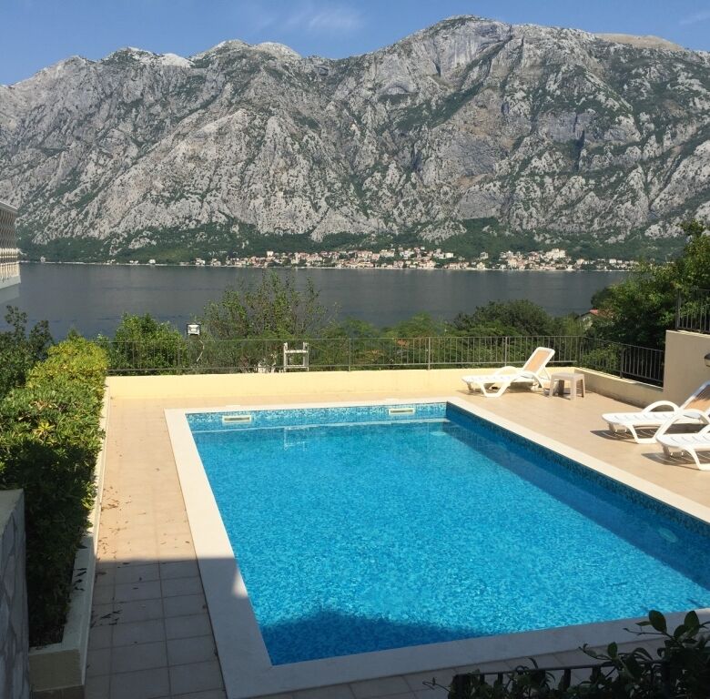 Beautiful 3-bedroom apartment with private pool and stunning mountain views in Olive Village, Prcanj.