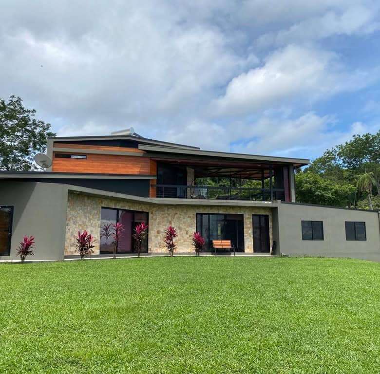 Contemporary two-bedroom villa with spacious outdoor area in Miramar de Puntarenas, Costa Rica.