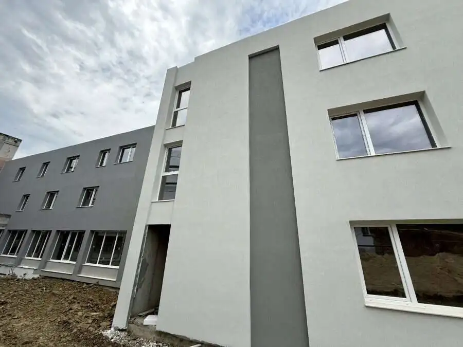 New construction apartments in Sveti Vlas, studios, 1 & 2 bedrooms, no maintenance fee.
