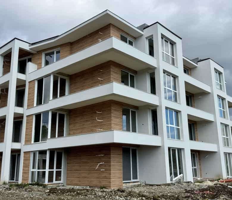 Modern Sveti Vlas residential building with spacious balconies.