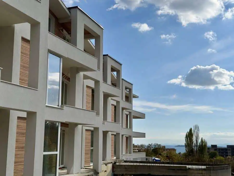 Modern new construction apartments in Sveti Vlas with no maintenance fee.