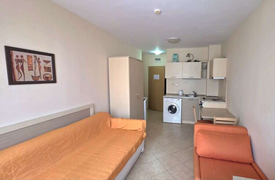Small studio apartment with sofa bed and kitchenette near the sea in Sunny Beach.