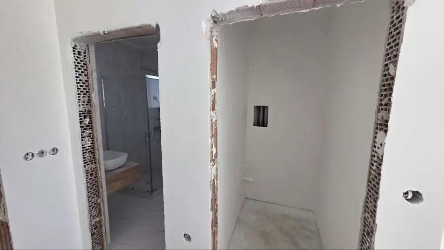 Bright, spacious studio with 37.3 sq.m., close to the sea.