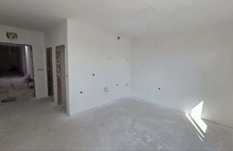 Unfurnished studio apartment in La Mer Silver Residence 2, near Sunny Beach, Bulgaria.
