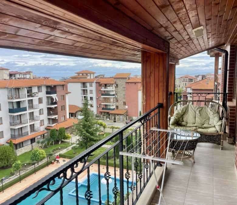 Sea and pool view 2-bedroom apartment in Apollon 8, Ravda-Nessebar area.