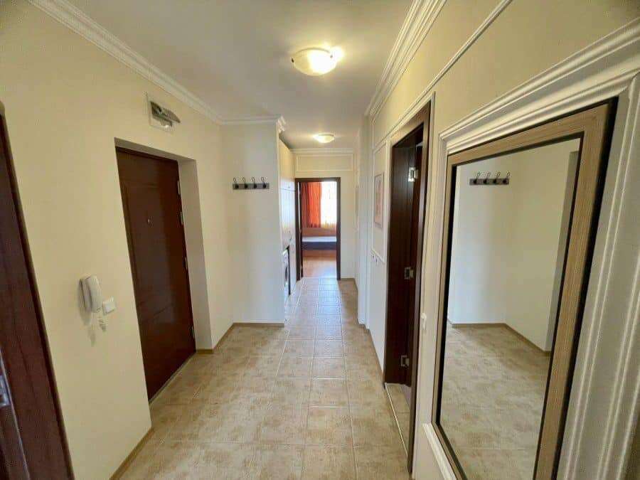 Sea and pool view 2-bedroom apartment in Apollon 8, between Ravda and Nessebar.
