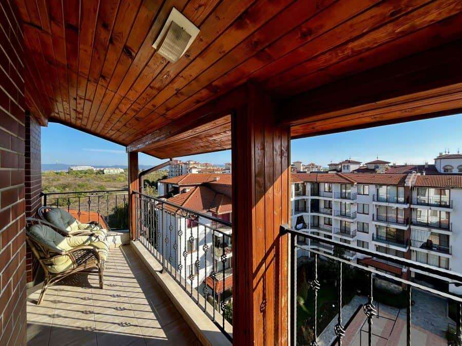 Sea and pool view 2-bedroom apartment in Apollon 8, between Ravda and Nessebar.