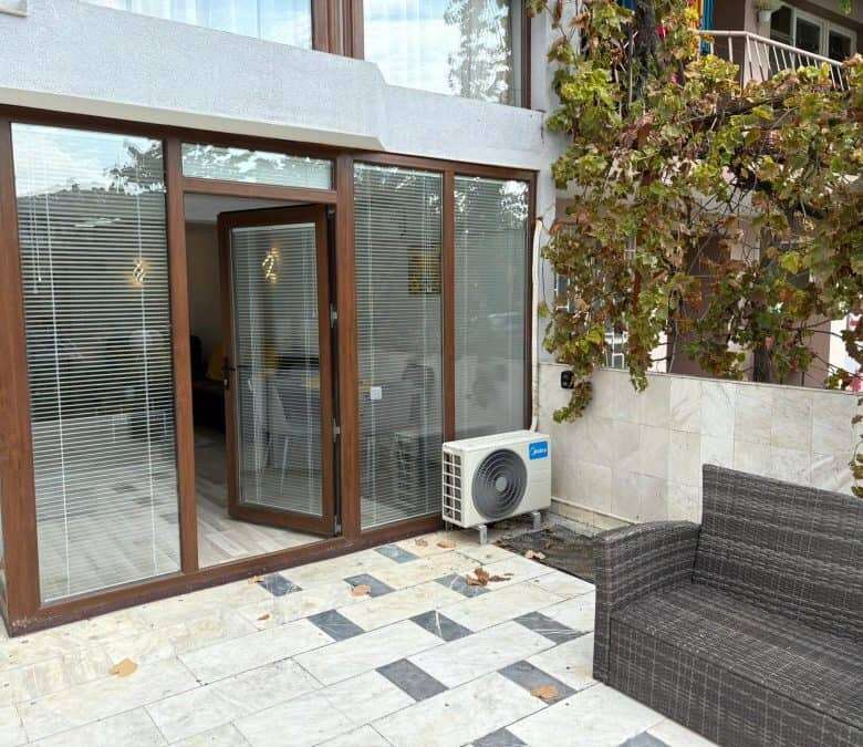 Ground floor apartment with terrace and outdoor space in Sveti Vlas, Bulgaria.