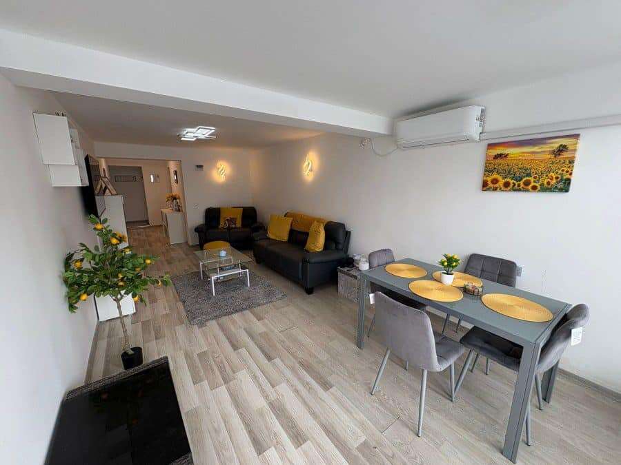 Bright interior of a 2-bedroom ground floor apartment in Sveti Vlas, 83 sq.m., with contemporary fur.