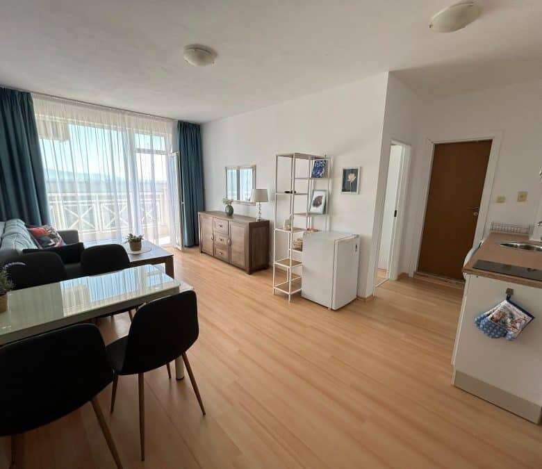 Bright 1-bedroom top floor apartment with elegant furniture and 57 sq.m. space, perfect for sunny da.
