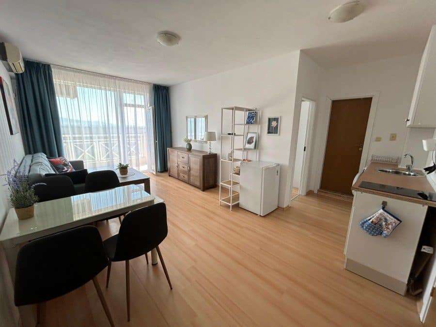 Bright 1-bedroom top floor apartment with elegant furniture and 57 sq.m. space, perfect for sunny da.