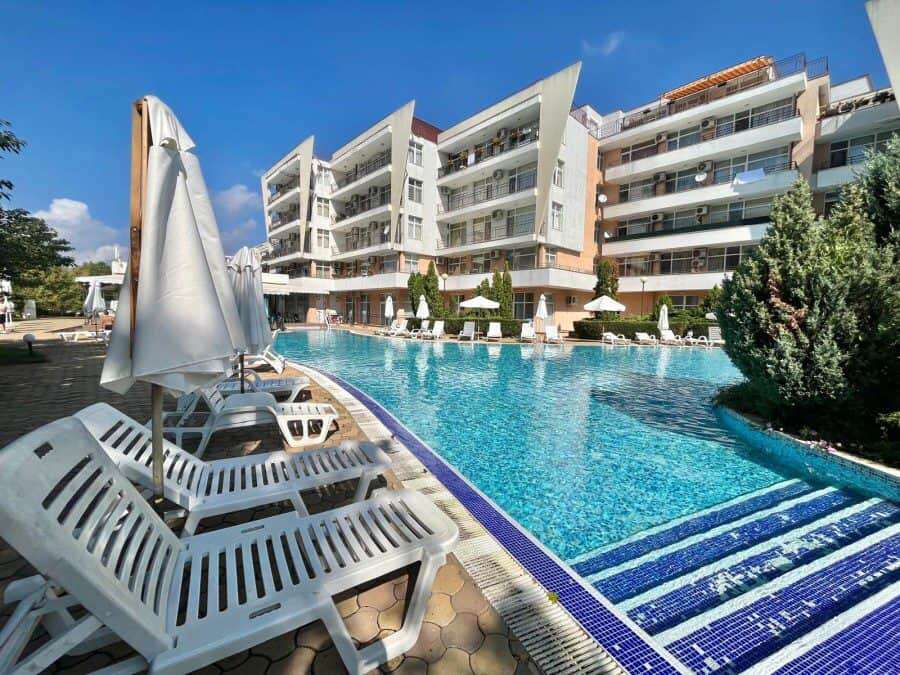 Furnished 1-bedroom apartment in Grand Kamelia, Sunny Beach, featuring a swimming pool and central l.