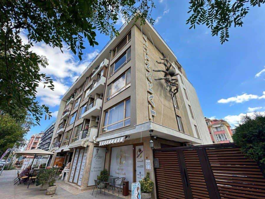 Modern 1 BED top floor apartment in Sunny Beach Apartment in Tarantula complex, 64 sq.m., near the sea.