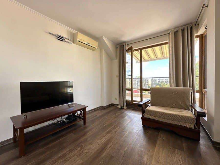 Modern 1 Bed Top Floor Apartment in Sunny Beach Apartment with balcony near the sea in Sunny Beach, Bulgaria.