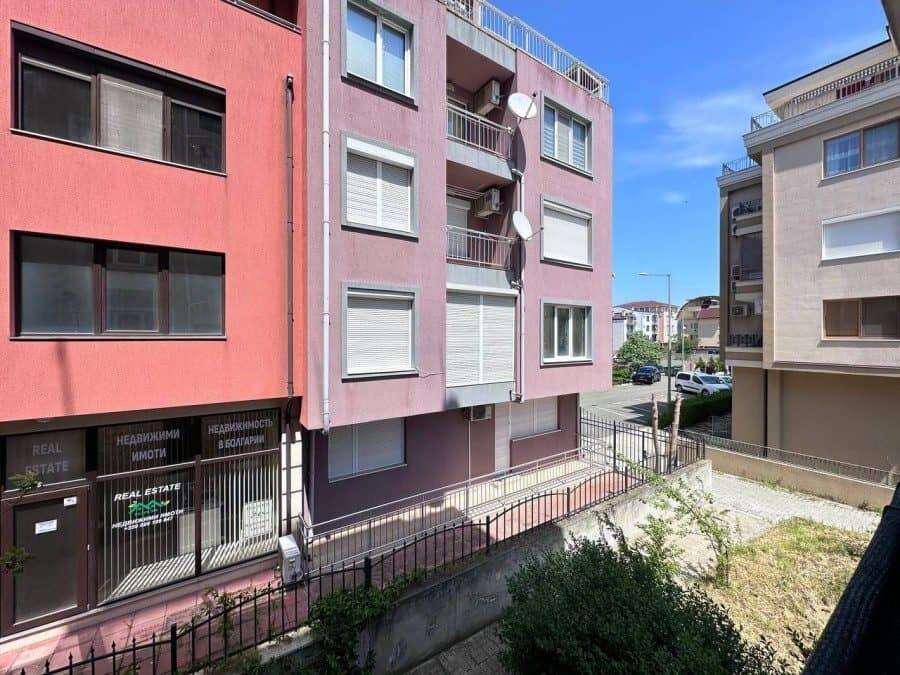 Apartment with 1 bedroom, 55 sq.m., located in Nessebar near the sea.