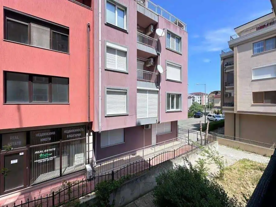 Apartment with 1 bedroom, 55 sq.m., located in Nessebar near the sea.