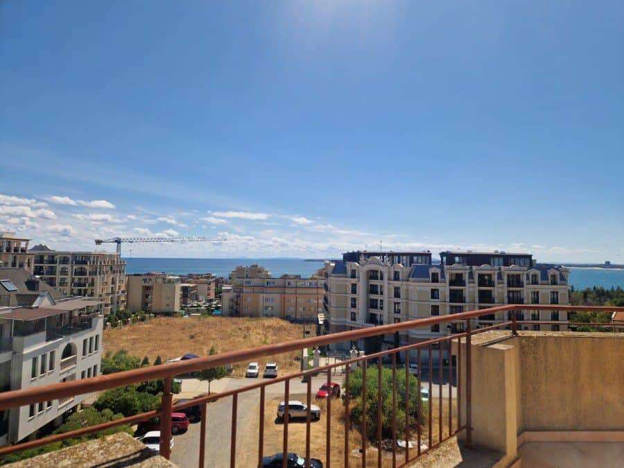 Sea view top floor studio with panoramic terrace in Sveti Vlas.
